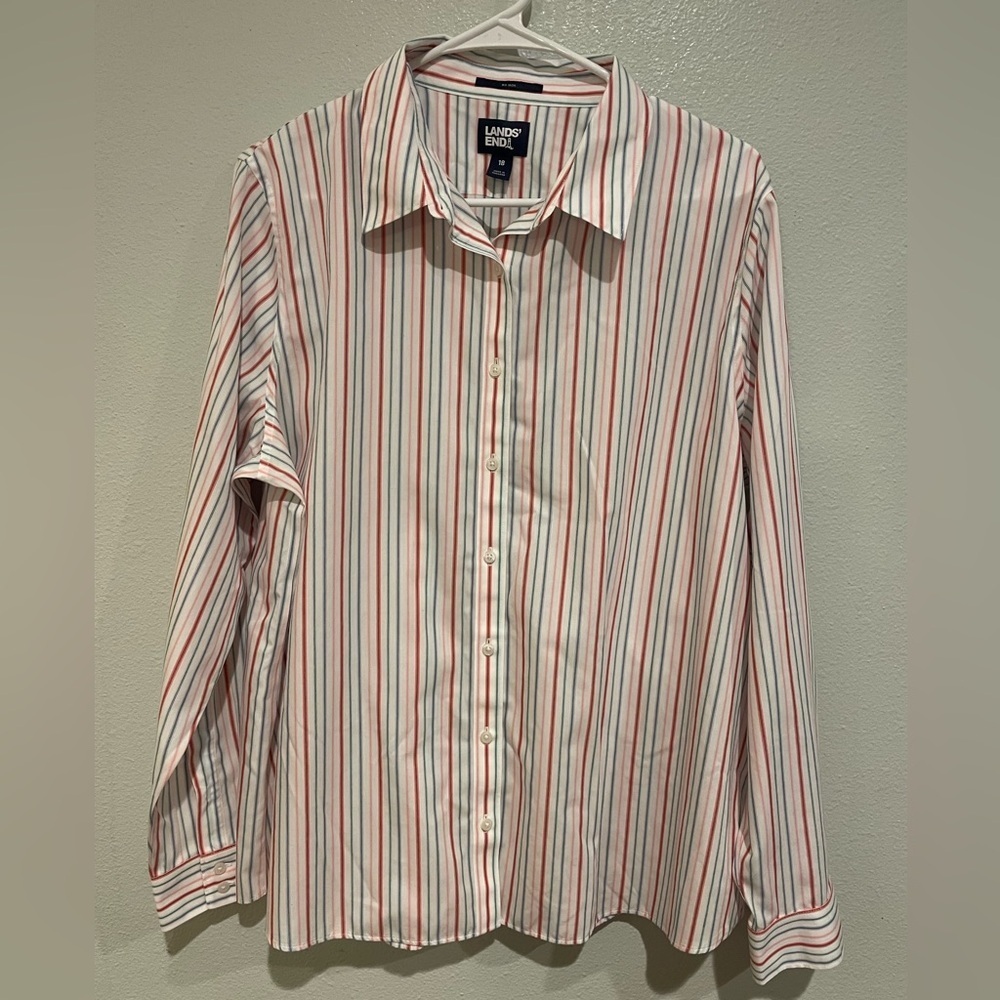 Lands' End Men's Shirt - Pink and Blue Stripes